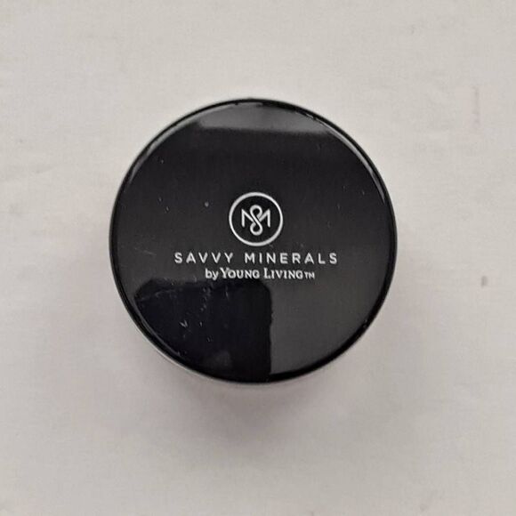 Savvy minerals eyeshadow by Young living Nwot - Picture 1 of 6
